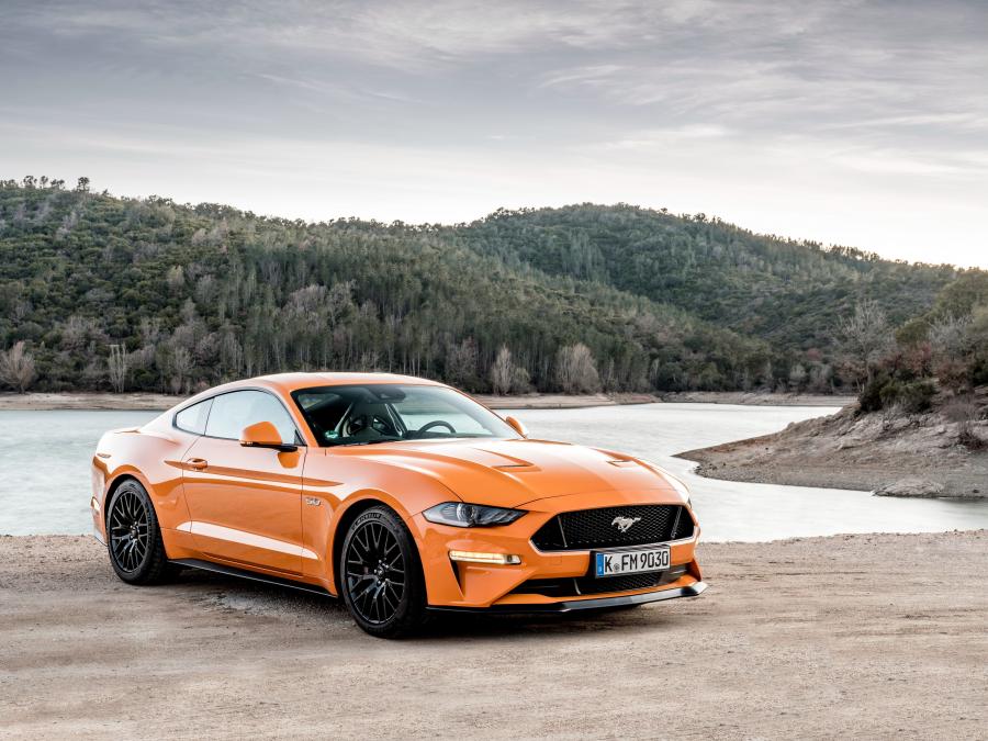  Ford Mustang GT Fastback 2017 года  (EU) (фото 31 из 42)